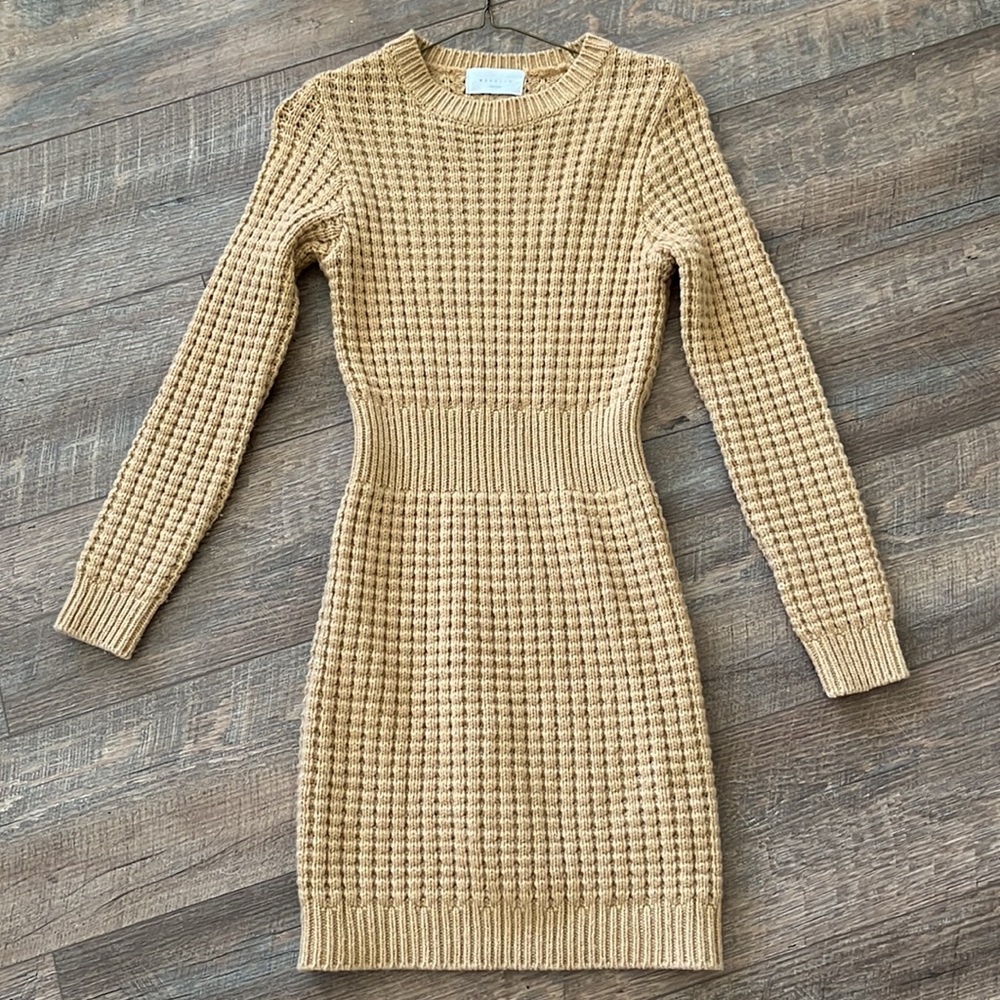 Elegant Tan Knit Midi Dress